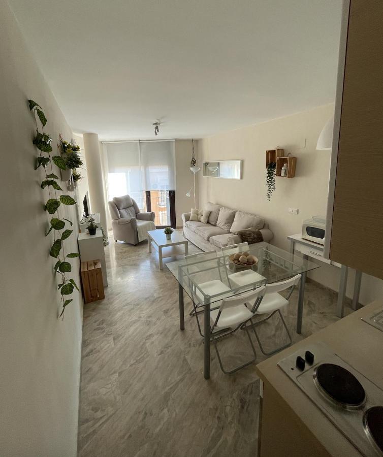Luminoso Y Coqueto Apartamento En مالقة المظهر الخارجي الصورة