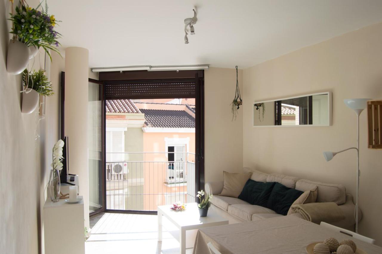 Luminoso Y Coqueto Apartamento En مالقة المظهر الخارجي الصورة